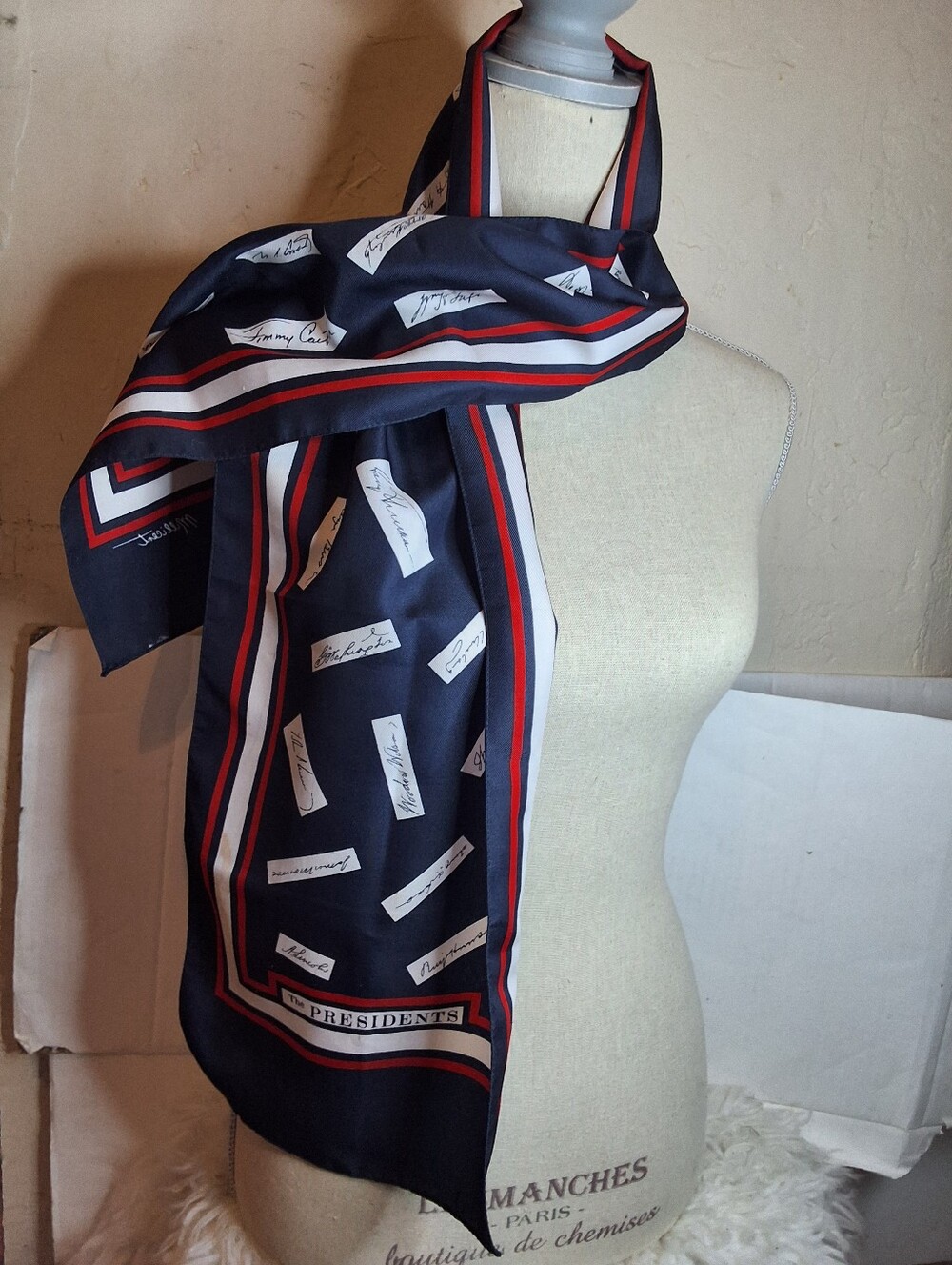 Vintage Millicent The Presidents Scarf Navy Red White Patriotic Signature Print - Picture 10 of 10